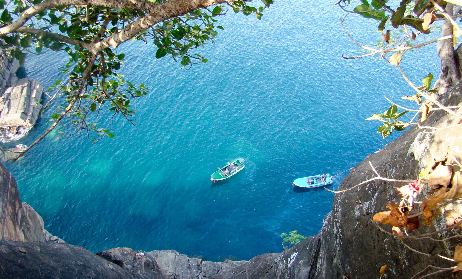 Boats,In,The,Beautiful,Ocean,Trincomalee,,Sri,Lanka